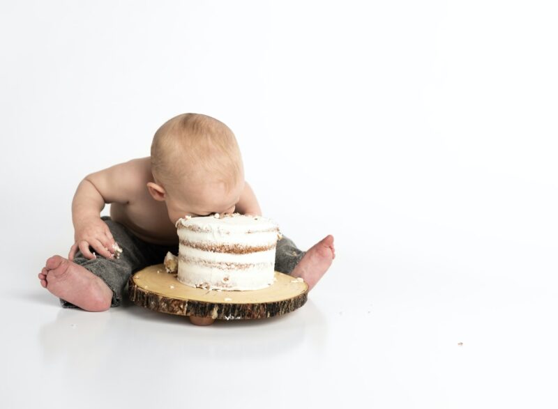 離乳食　BLW　補完食　手づかみ食べ　ケーキ　赤ちゃん　自分で食べる　１歳バースデー　誕生日