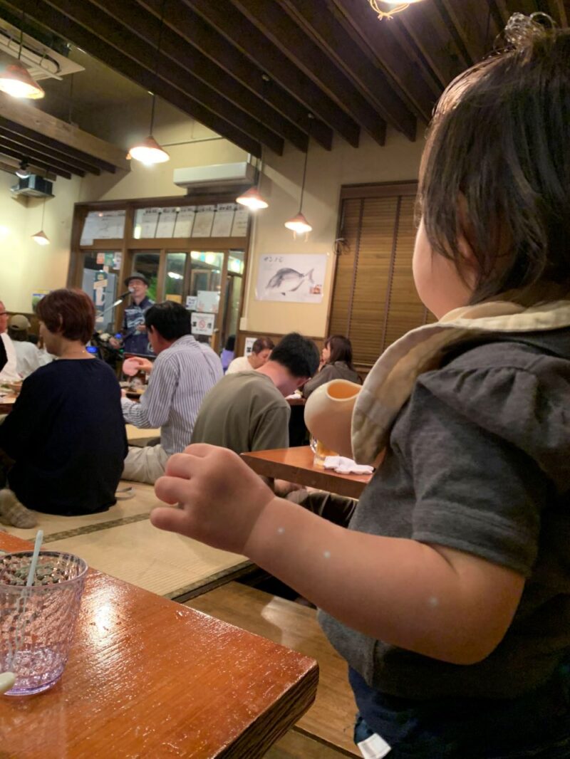 沖縄　純沖縄料理 三線の花 　恩納村　ライブ　夕食　ディナー　ホテル　送迎　居酒屋　三線